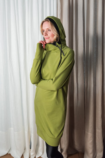 NON692 Hooded, diagonal zip, raglan sleeve sweater dress