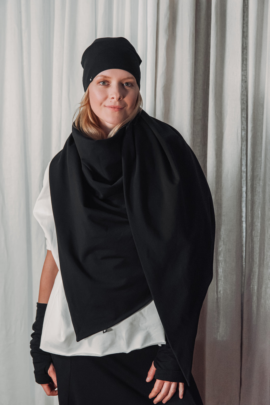 NAGAI SCARF/STOLE BLACK