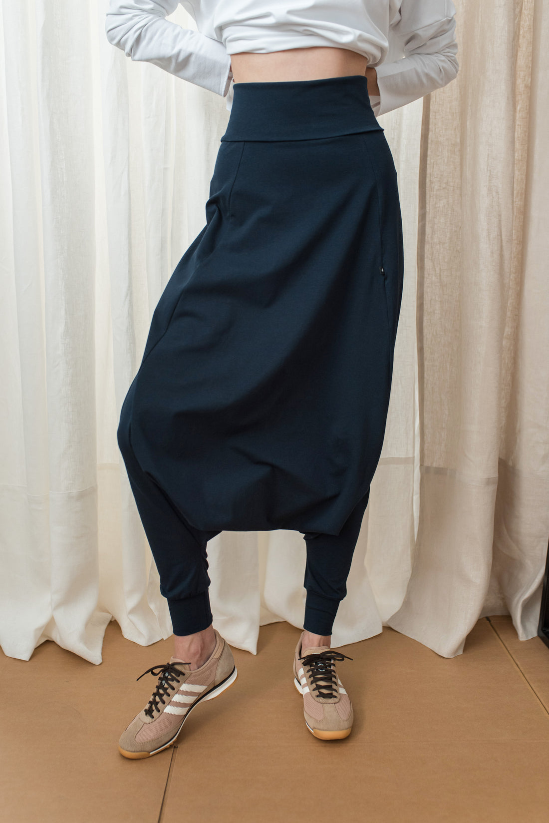 AUM PANTS DARK BLUE