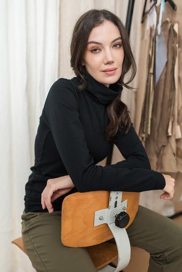 AIMO TURTLENECK BLACK