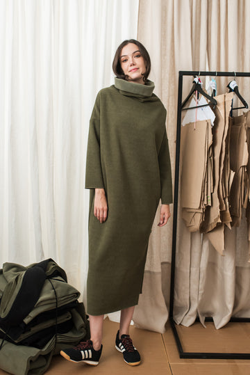 RUTO SWEATER DRESS KHAKI