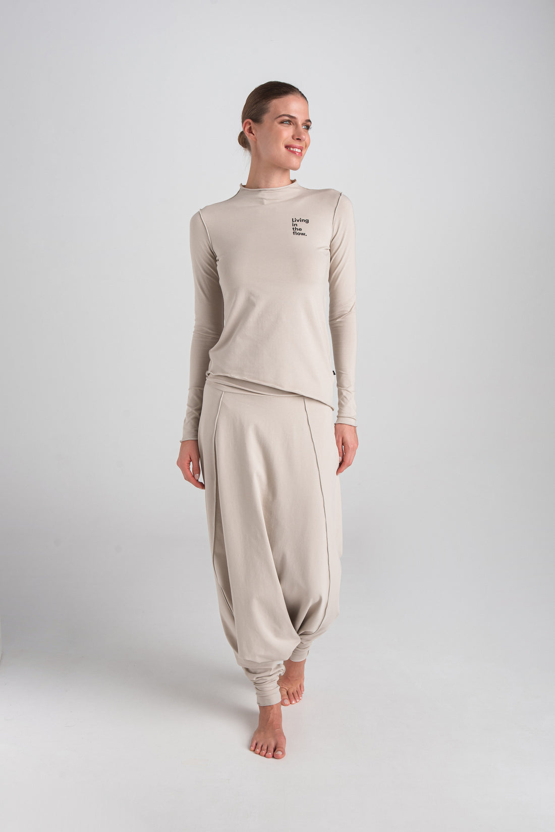 AUM YOGA NADRÁG homok