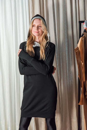 AKIO PULÓVER/RUHA FEKETE