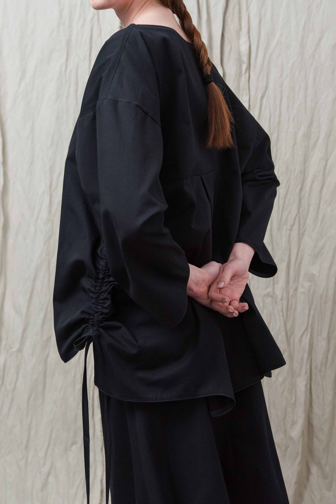 AROA FELSŐ FEKETE VÁSZON