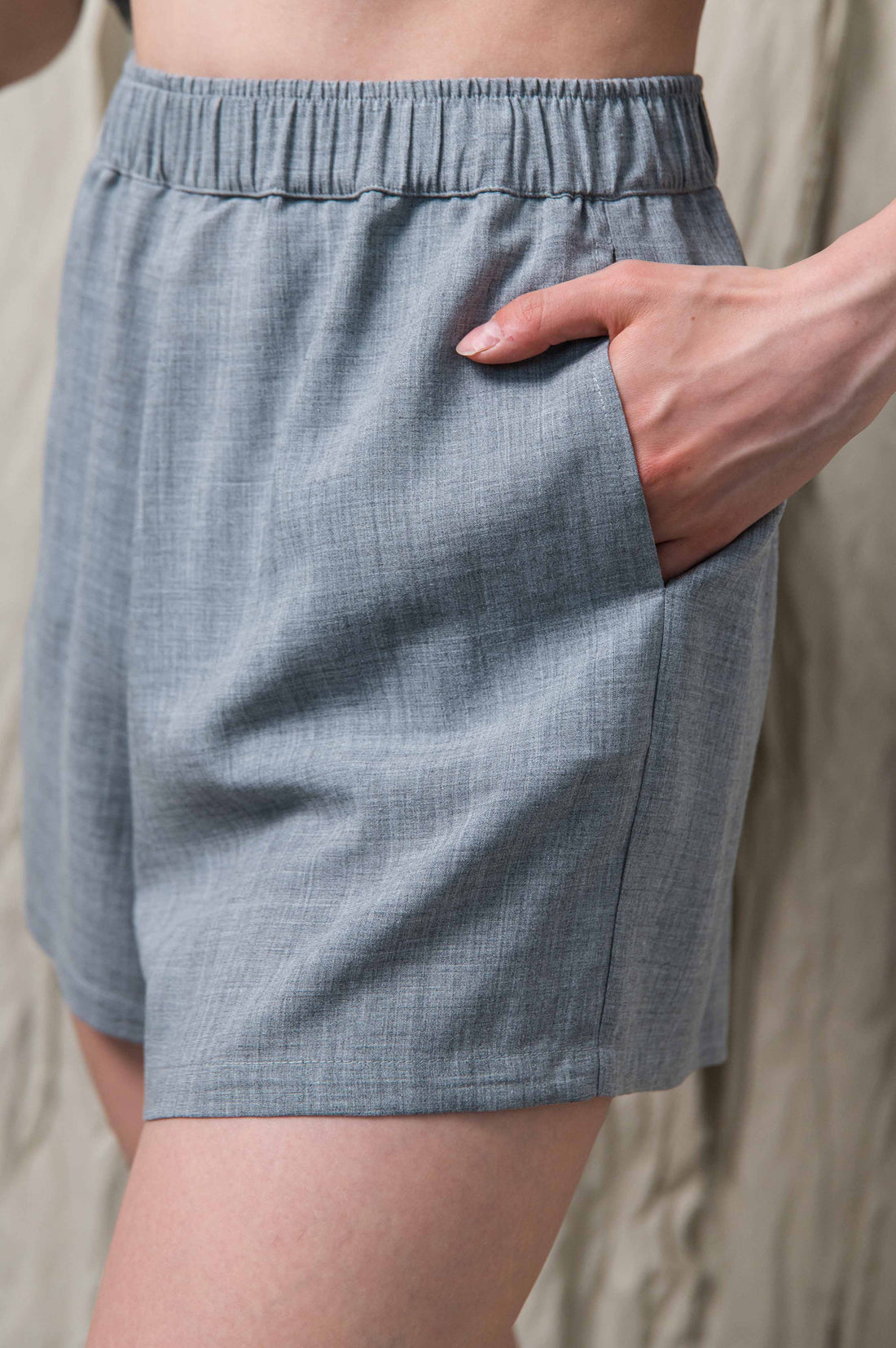 KIKO SHORT SZÜRKE