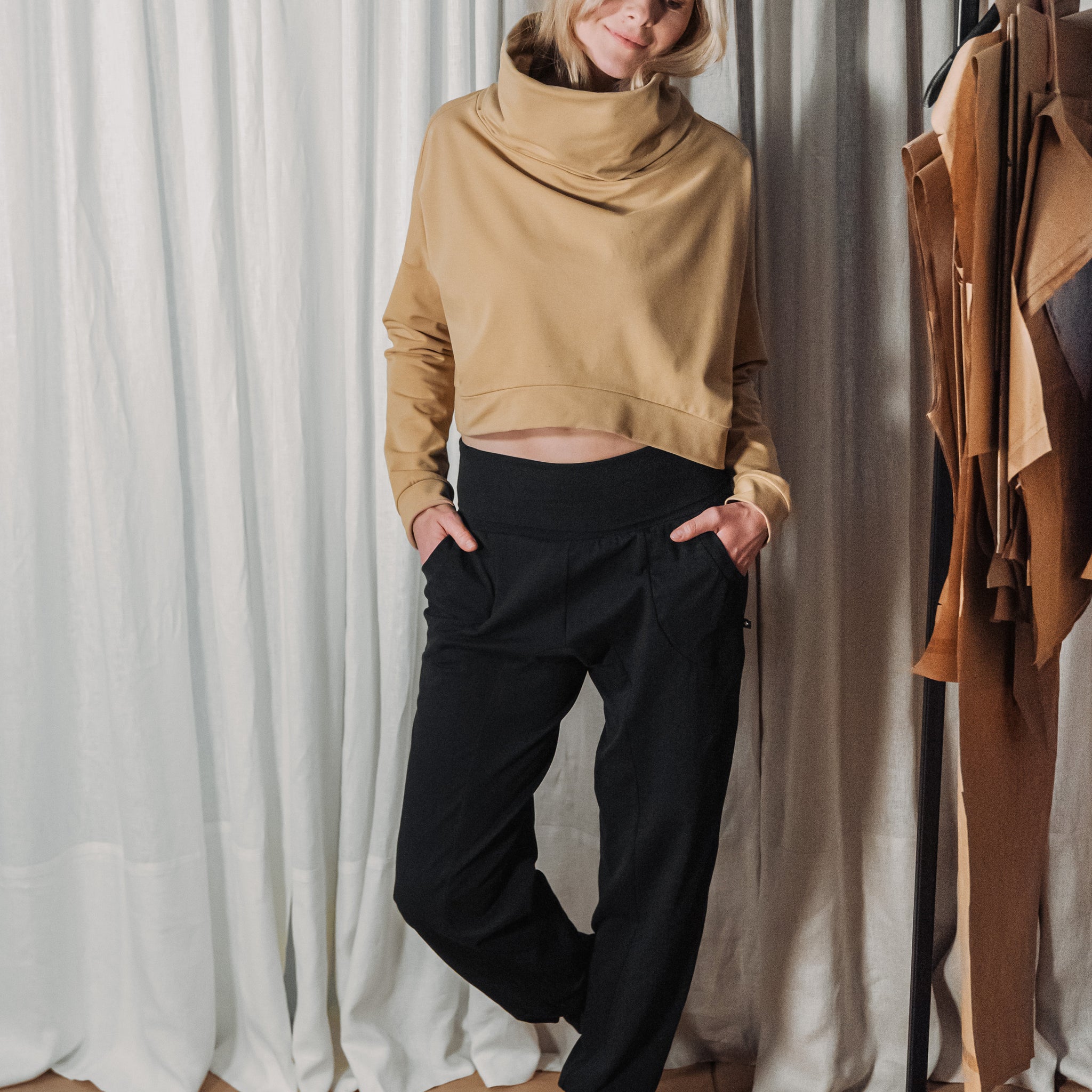 LUBIA PANTS BLACK