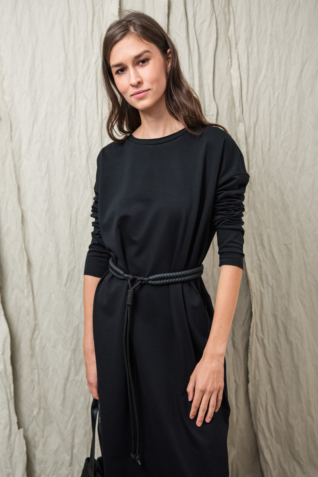 TAMAO PULÓVER FEKETE