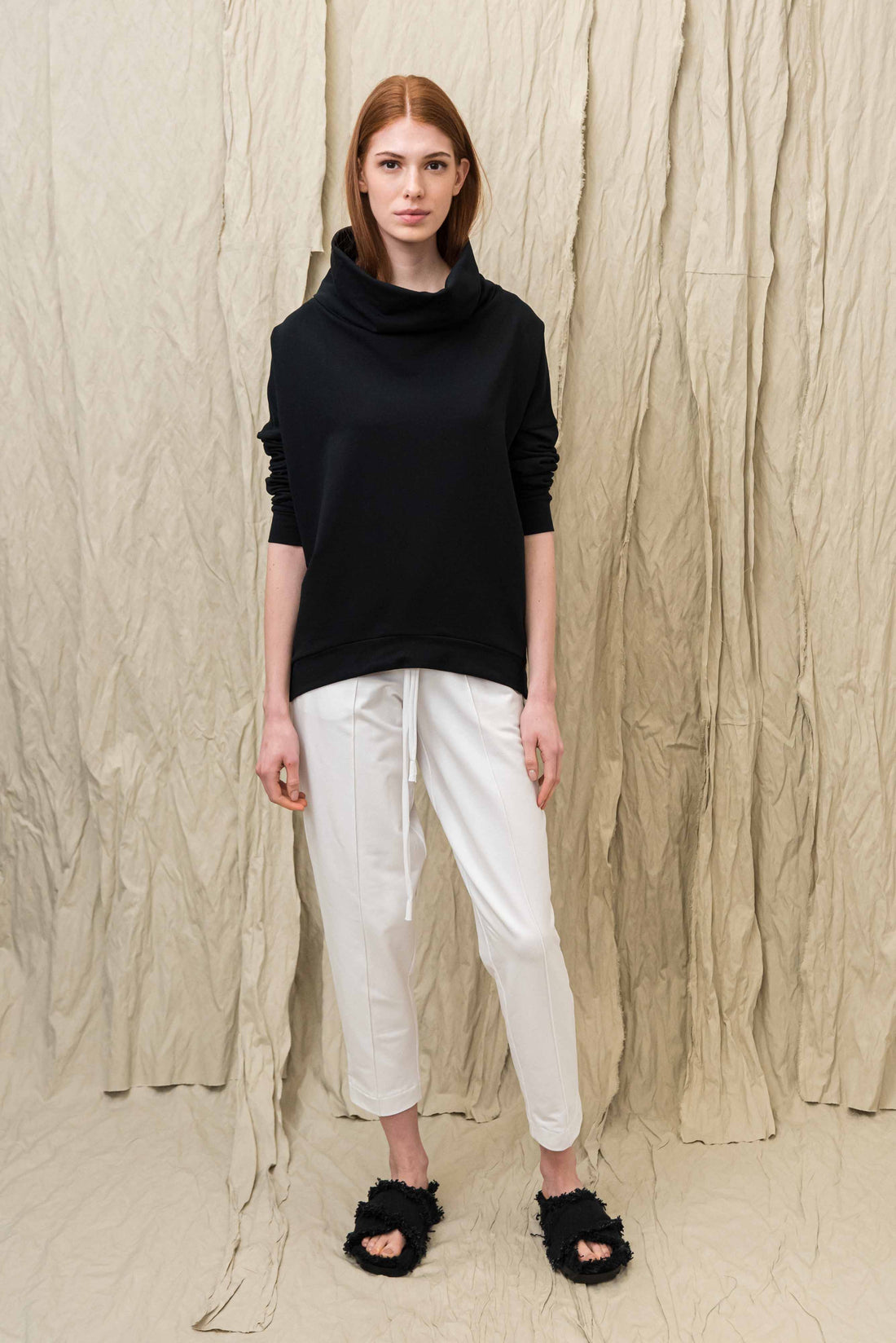 NOKOU PULÓVER FEKETE