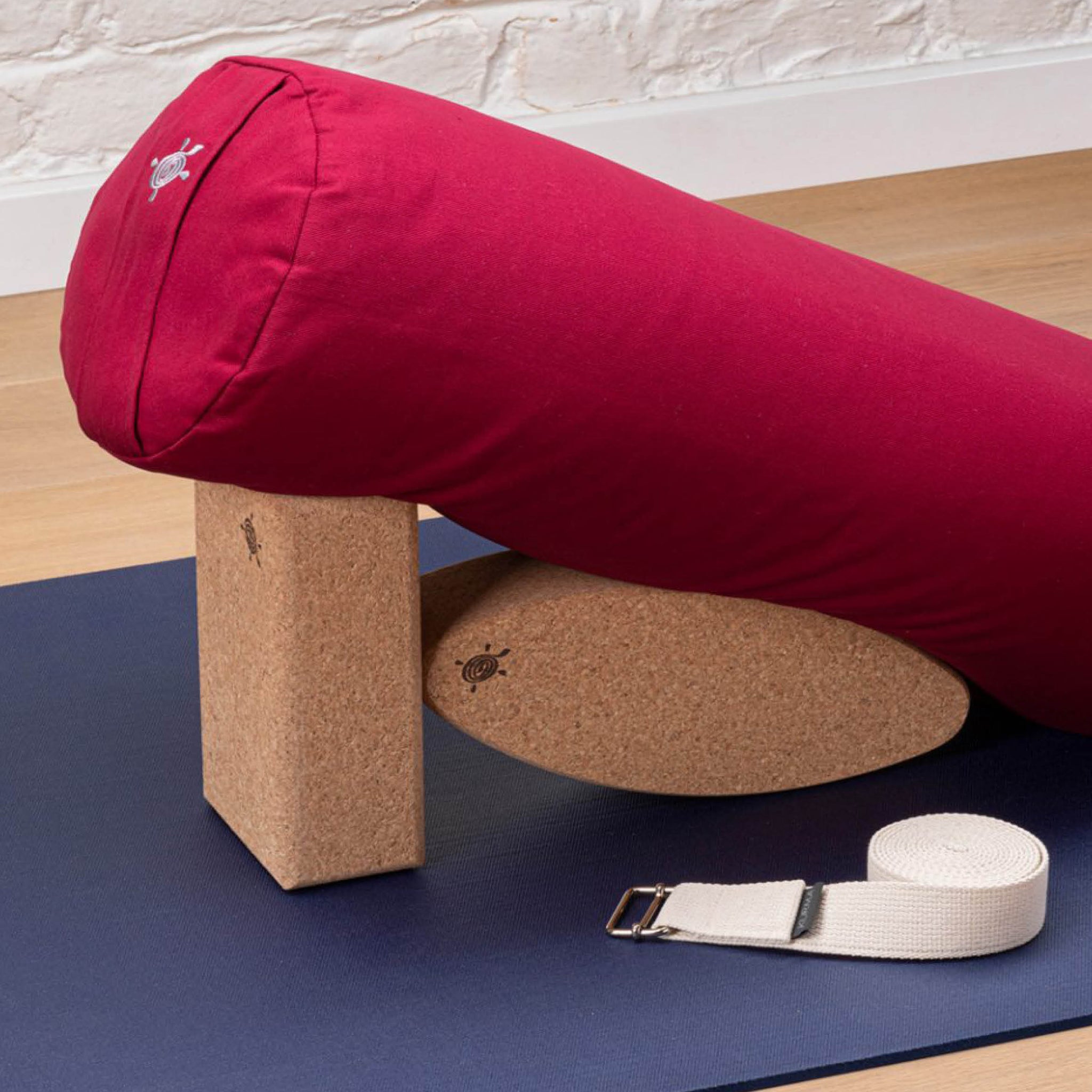 KURMA ROLLER PILLOW - BURGUNDY