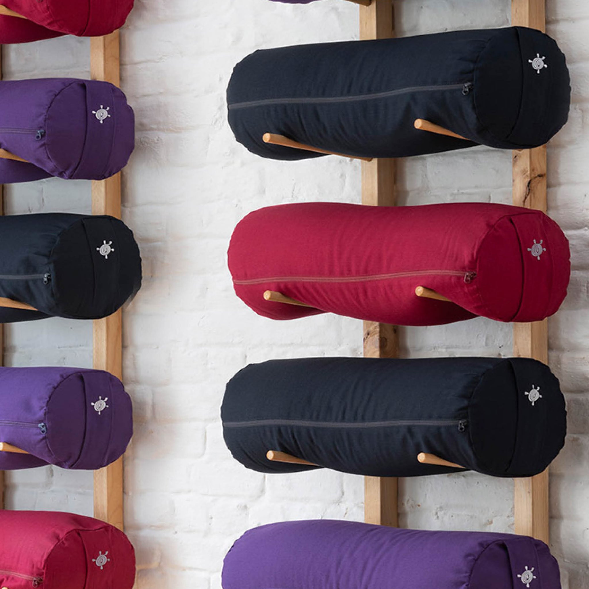 KURMA ROLLER PILLOW - DARK BLUE