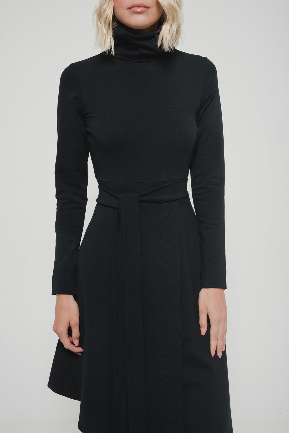 ELIN DRESS black